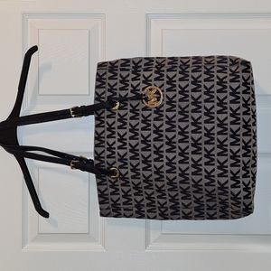 Michael Kors Signature Tote Bag